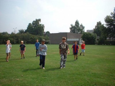 Foto's - 2003 - Welpenkamp 2003 - De onder aarde